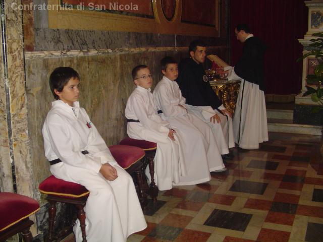 Cinturini all'altare per il servizio liturgico