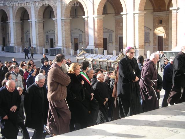 Arrivo in Basilica