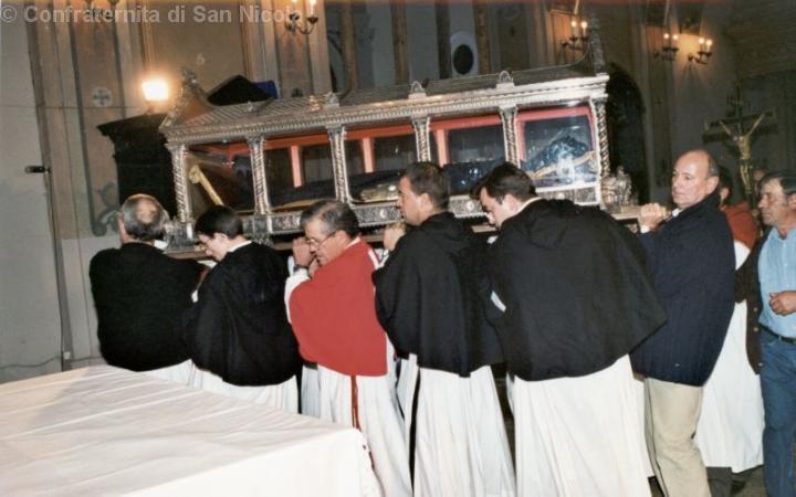 L'urna visita alcune chiese lungo il tragitto che San Nicola faceva da Tolentino a Sant'Angelo 